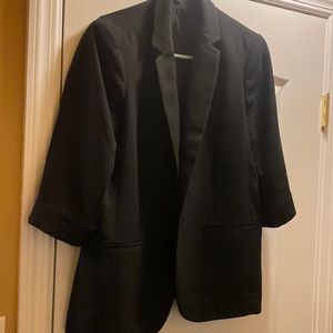 Women’s quarter sleeve black blazer